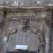 Oltre al mascherone, sulla facciata delledificio(proprio sul portone principale)  presente una statua di San Michele, ovvero lArcangelo della Giustizia, colui che sconfigge il male, che per i Piepoli era rappresentato evidentemente dalla famiglia Scarli 